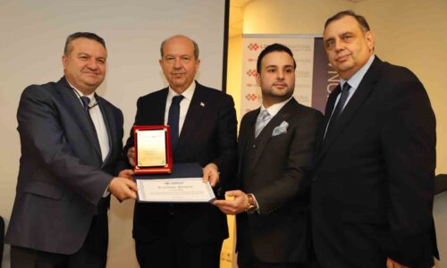 TÜRDER-Tüketicinin ve Rekabetin Korunması Derneği ve REVAK – Rekabet Vakfı Başkanı Prof. Dr. Uğur Özgöker’in düzenlediği DÜNYA TÜKETİCİLER GÜNÜ Etkinliği Arel Üniversitesi Cevizlibağ Kampüsünde gerçekleştirildi.